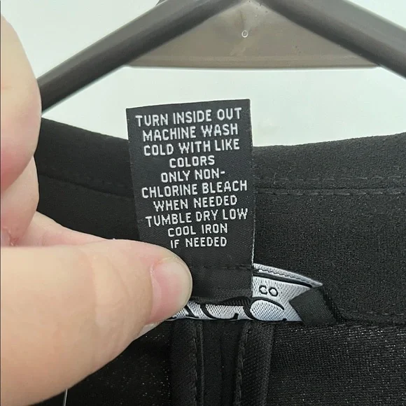 NYCC Black Cropped Blazer Jacket Gold Chain Detail Dressy Chic Size XL - Picture 6 of 9